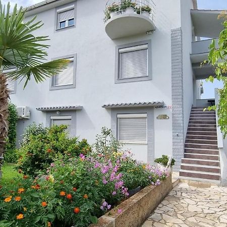 Bella Nina Apartments Šilo Eksteriør billede