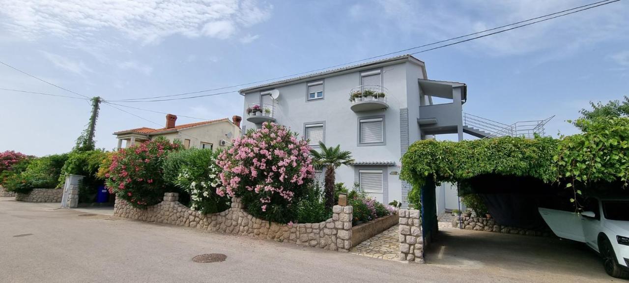 Bella Nina Apartments Šilo Eksteriør billede